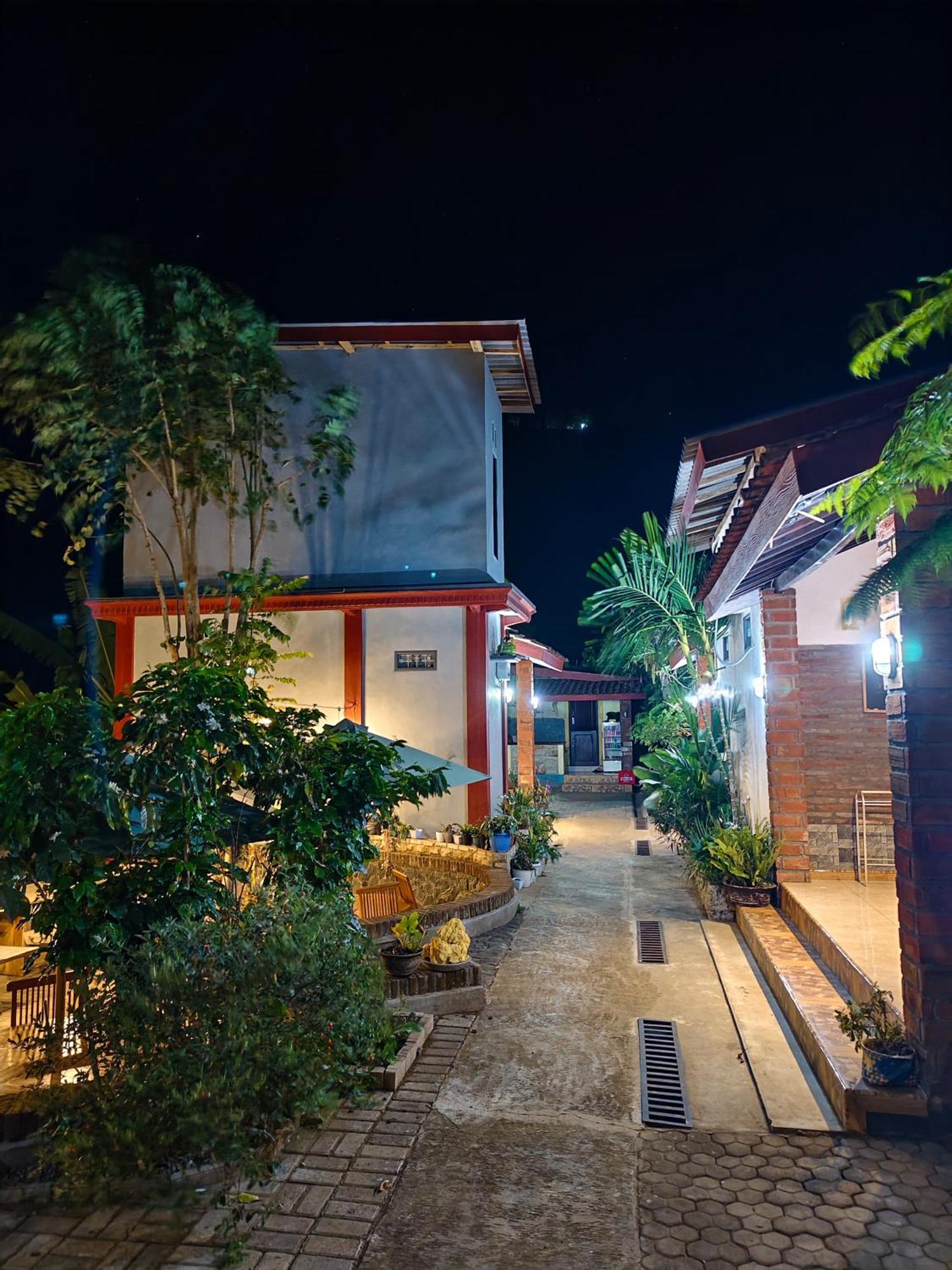 Kopikuin Bromo Homestay Probolinggo Exterior photo